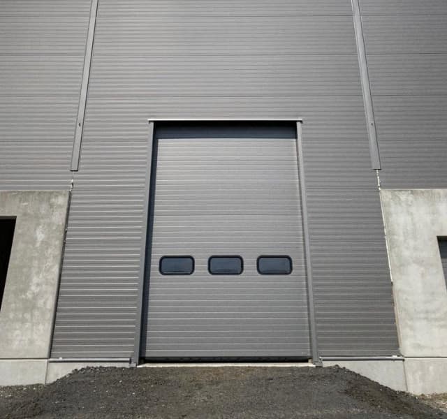 SECTIONAL GATES | Commercial doors | AVAPS EN